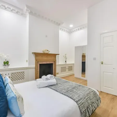 2 Bed Piccadilly Apartment 2 Лондон Экстерьер фото
