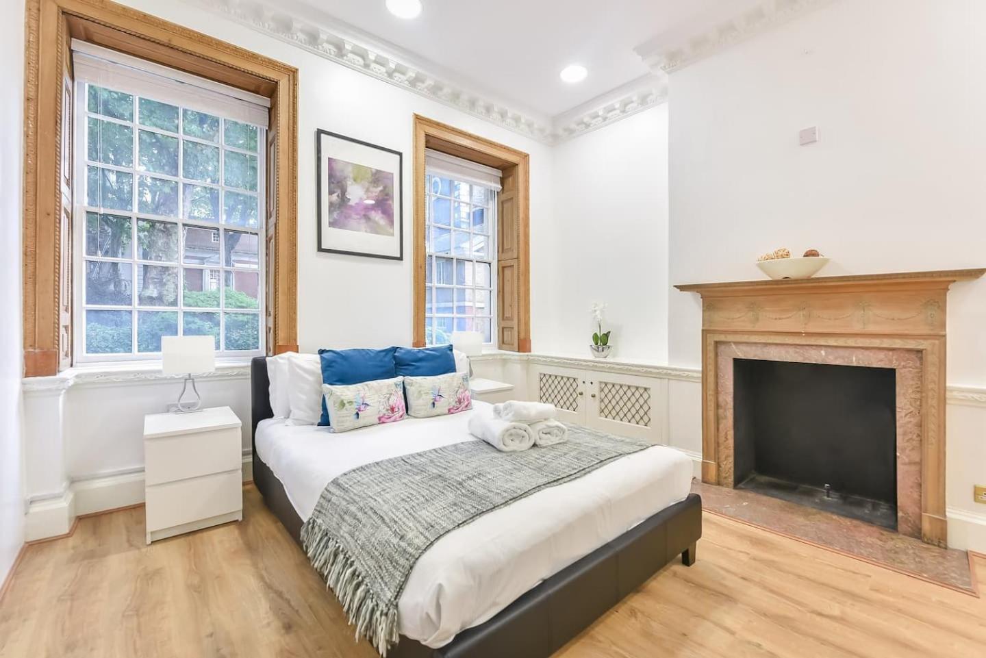 2 Bed Piccadilly 2 Апартаменты *